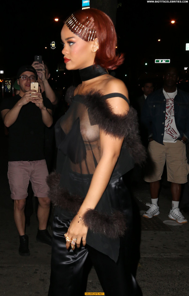 Rihanna No Source Posing Hot Babe Celebrity Beautiful Wardrobe