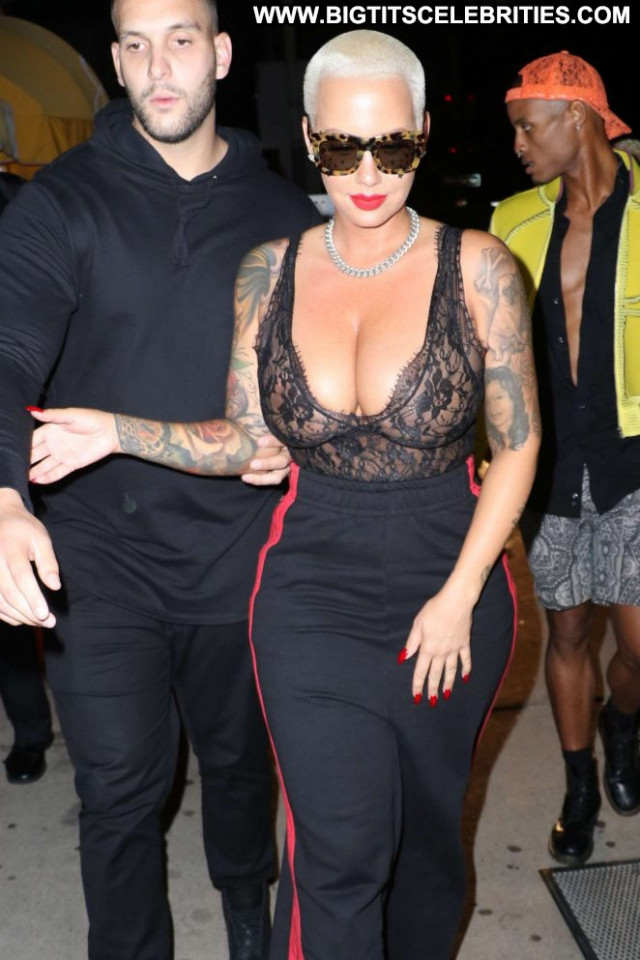 Amber Rose Posing Hot Celebrity Beautiful Paparazzi Babe