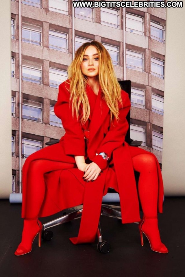 Sabrina Carpenter No Source Paparazzi Beautiful Celebrity Posing Hot